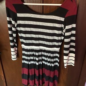 Striped Three Quarter Sleeve Dress. Size Small